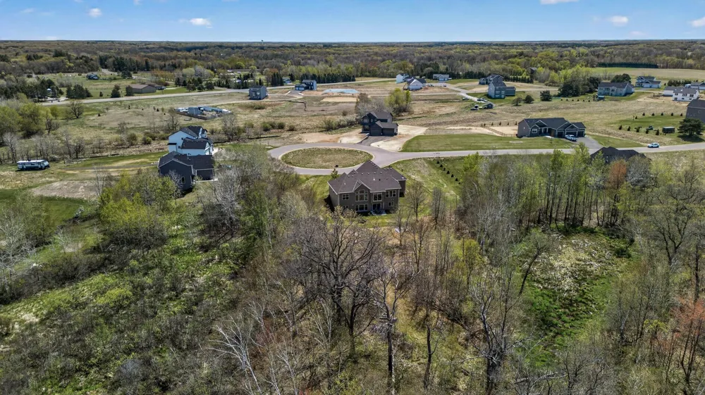 20718 Tamarack Street NW Oak Grove, MN 55011