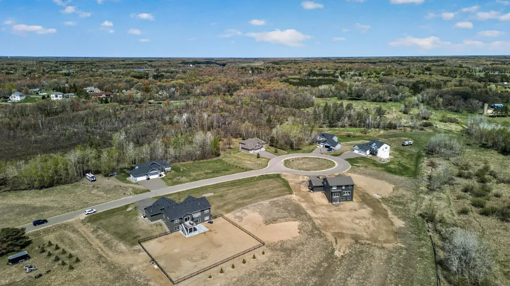 20718 Tamarack Street NW Oak Grove, MN 55011