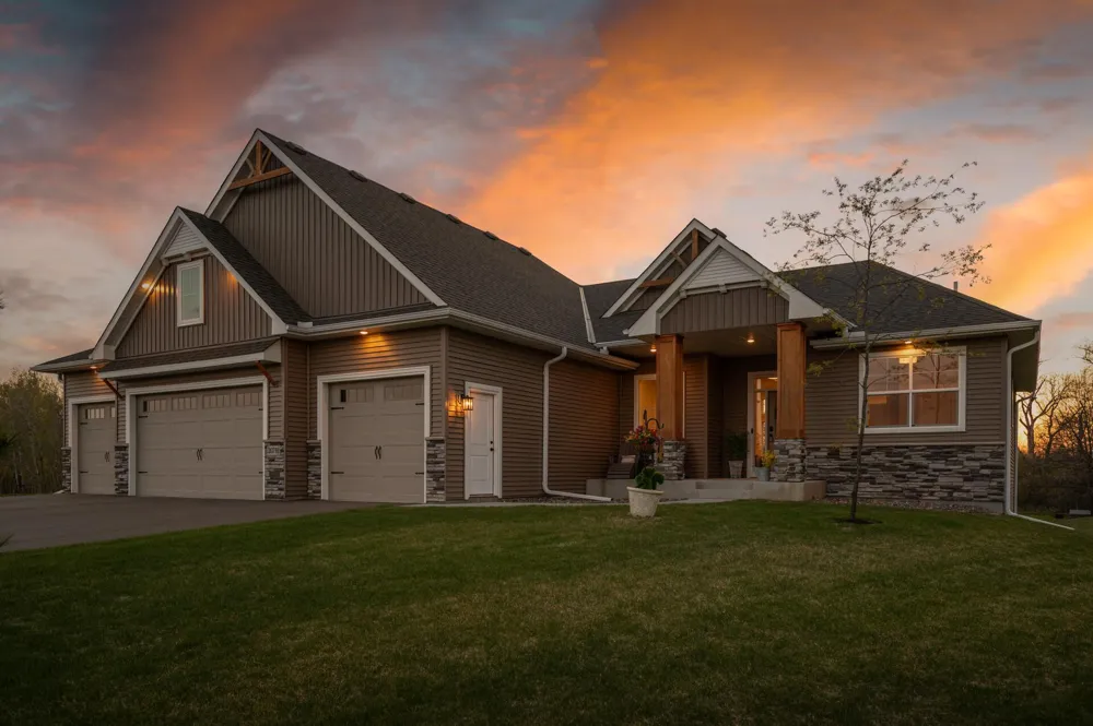 20718 Tamarack Street NW Oak Grove, MN 55011