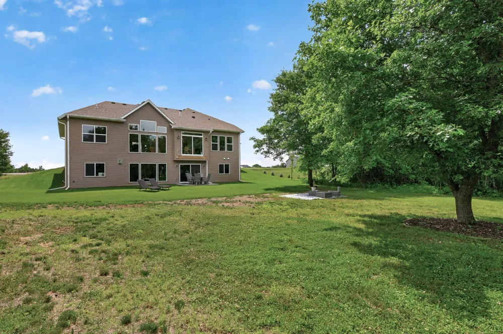 20718 Tamarack Street NW Oak Grove, MN 55011