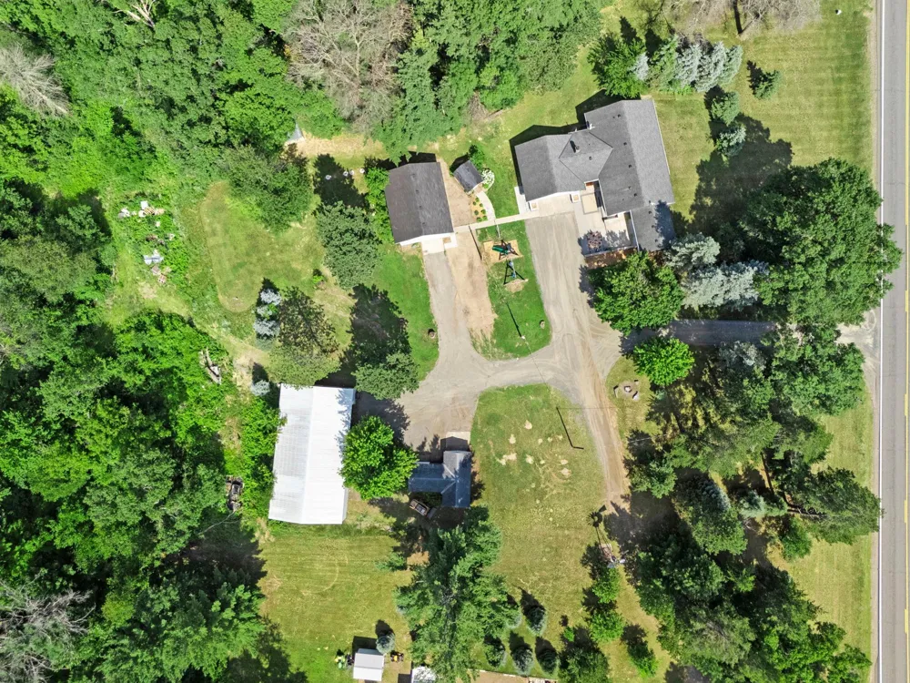 3097 325th Avenue NW Cambridge, MN 55008