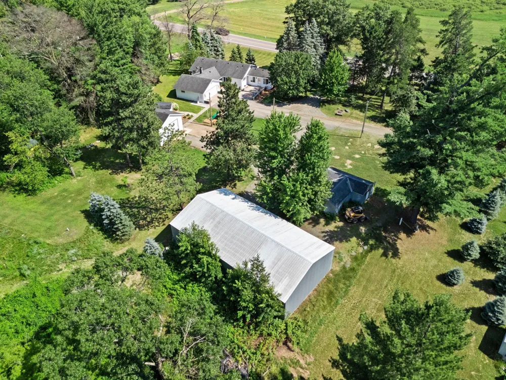 3097 325th Avenue NW Cambridge, MN 55008
