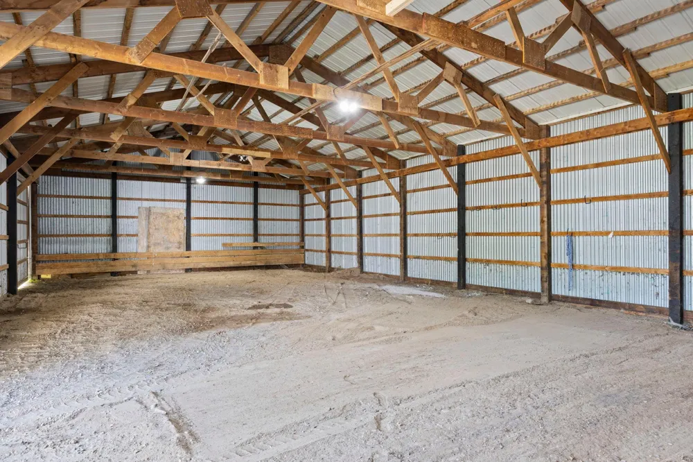 3097 325th Avenue NW Cambridge, MN 55008
