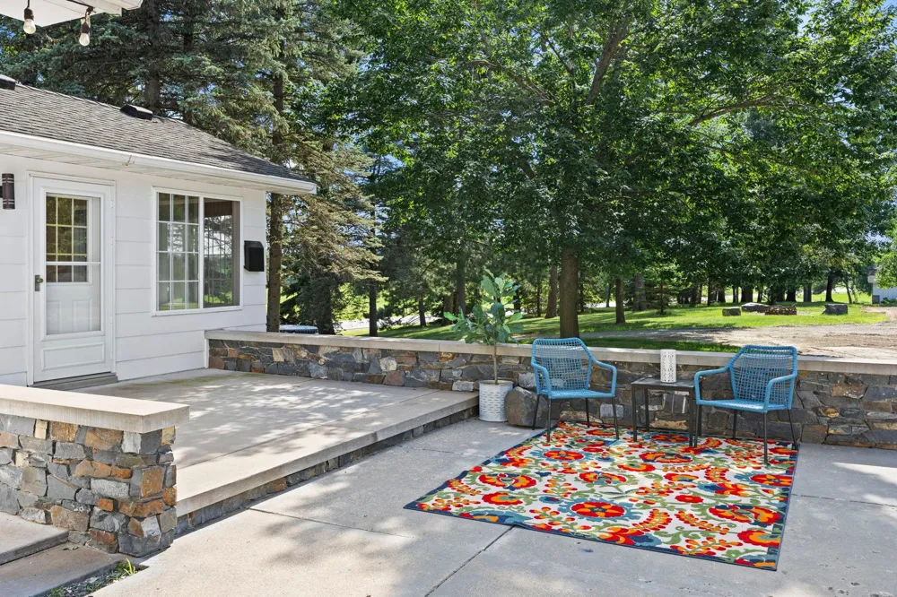 3097 325th Avenue NW Cambridge, MN 55008