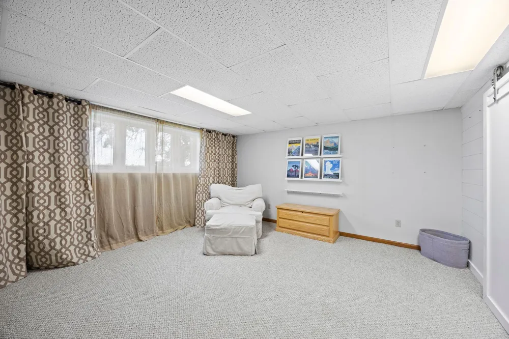 3097 325th Avenue NW Cambridge, MN 55008