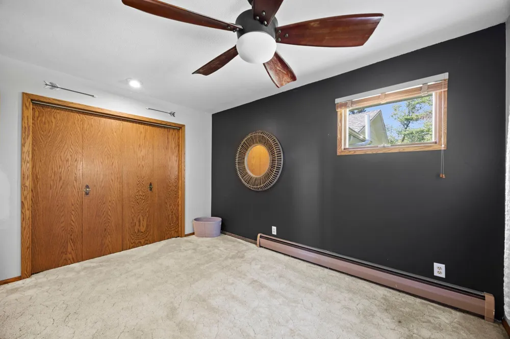 3097 325th Avenue NW Cambridge, MN 55008