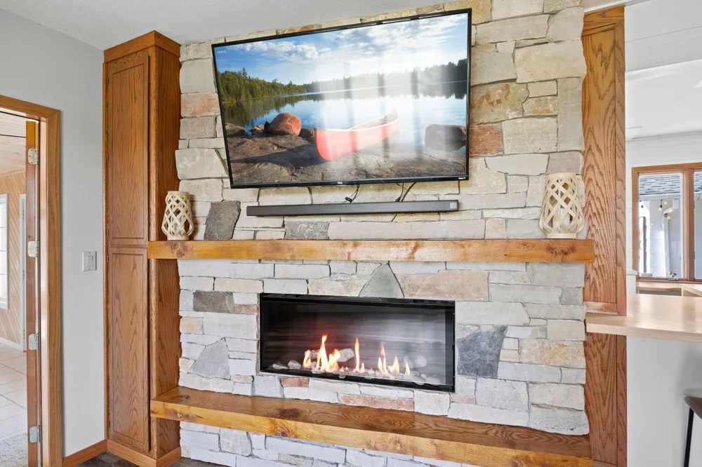 3097 325th Avenue NW Cambridge, MN 55008