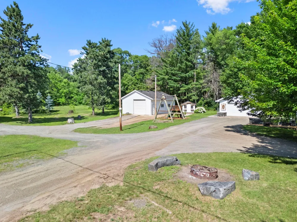 3097 325th Avenue NW Cambridge, MN 55008
