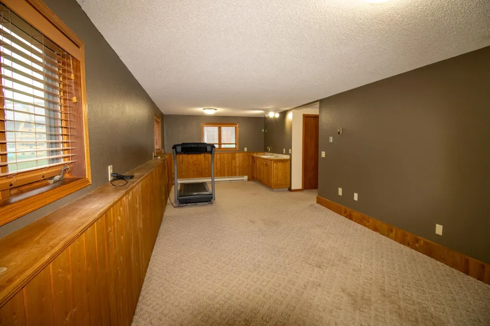 1221 21st Street S Virginia, MN 55792
