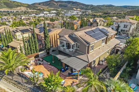 3246 Sitio Avellana