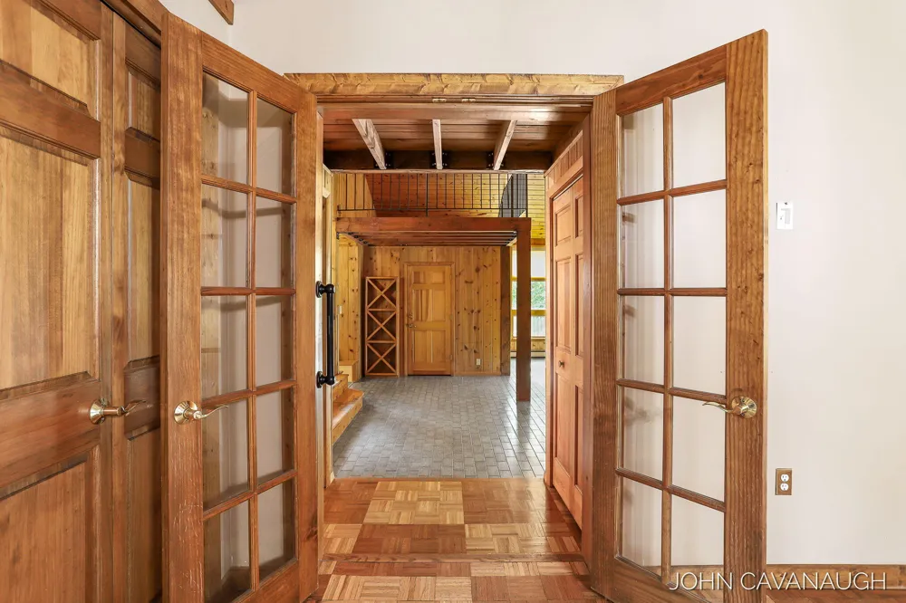 9516 Taft Street Coopersville, MI 49404