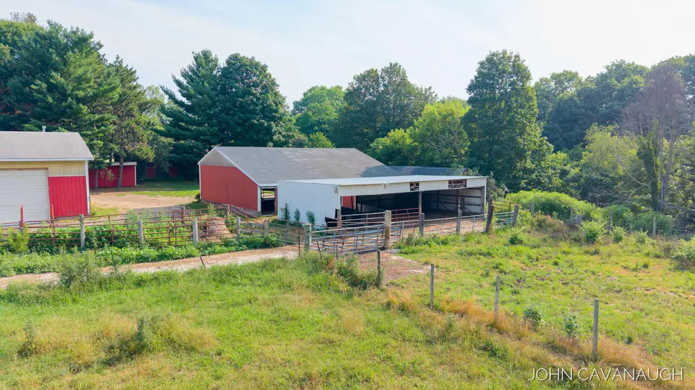 9516 Taft Street Coopersville, MI 49404