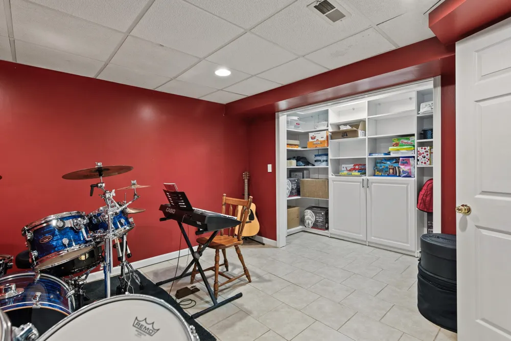 12402 Watkins Drive Shelby, MI 48315
