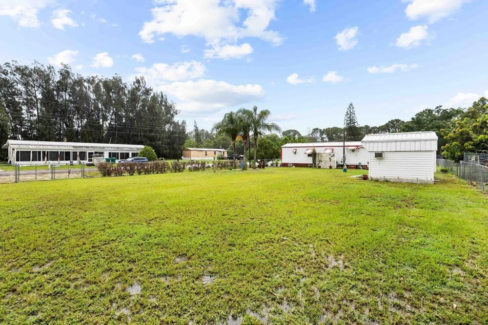 5985 SE 94TH TRAIL Okeechobee, FL 34974