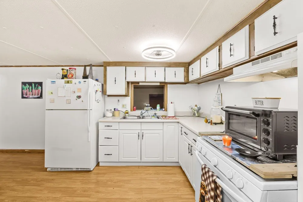 5985 SE 94TH TRAIL Okeechobee, FL 34974