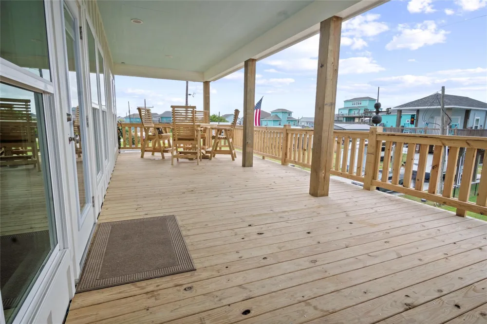 131 South Mae Cir S Crystal Beach, TX 77650