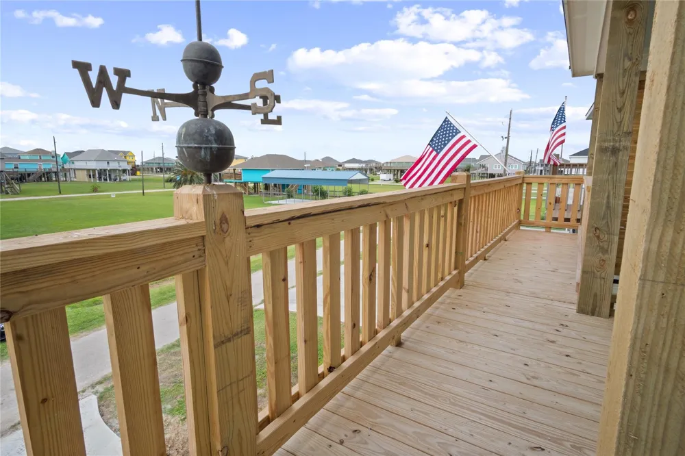 131 South Mae Cir S Crystal Beach, TX 77650