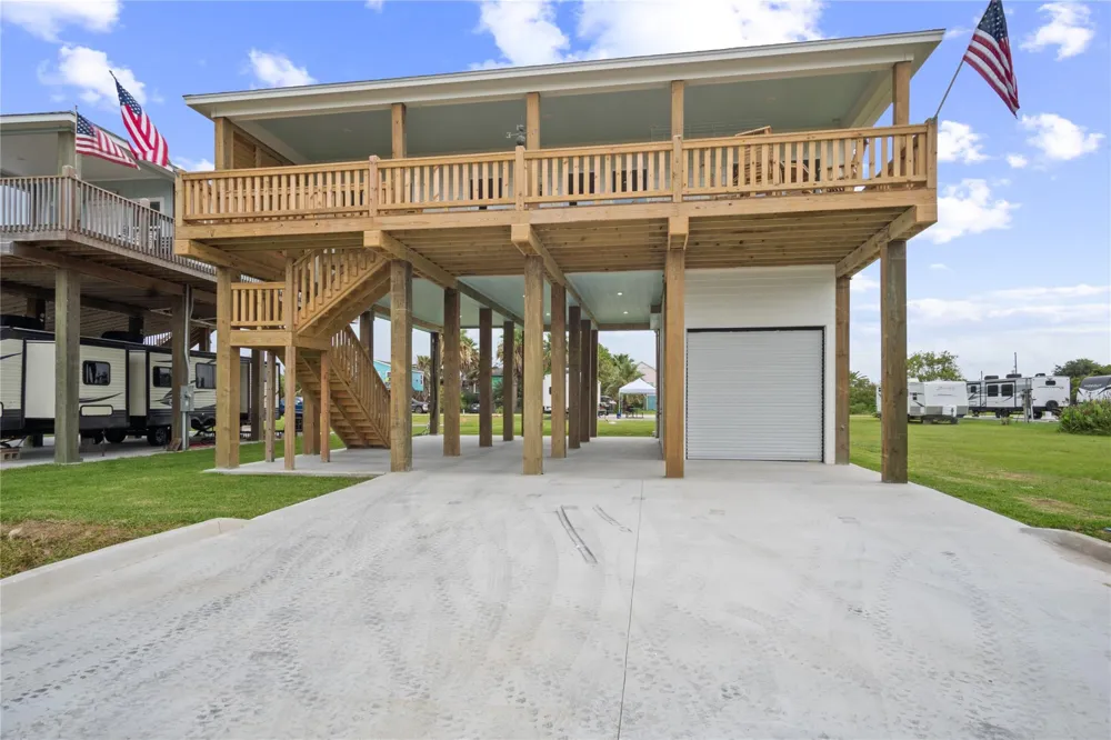 131 South Mae Cir S Crystal Beach, TX 77650
