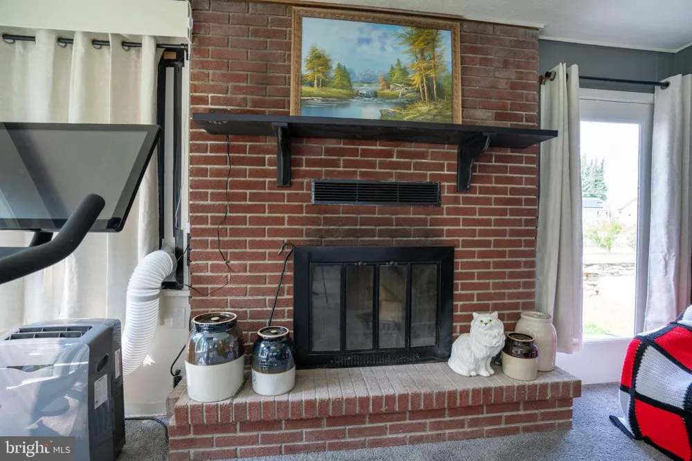 18 SUNSET ROAD Lewistown, PA 17044
