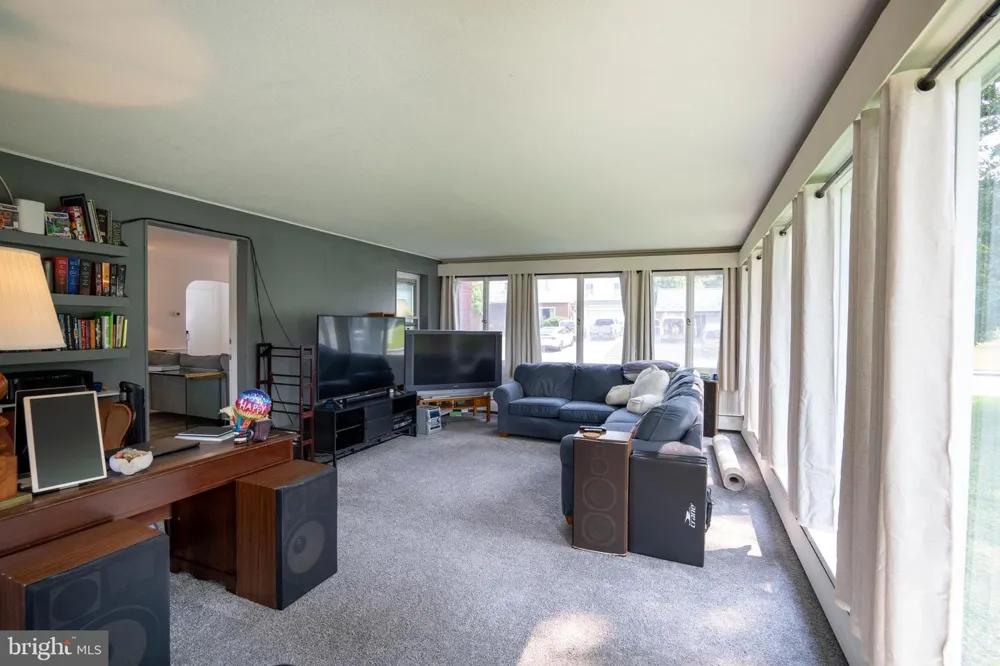 18 SUNSET ROAD Lewistown, PA 17044