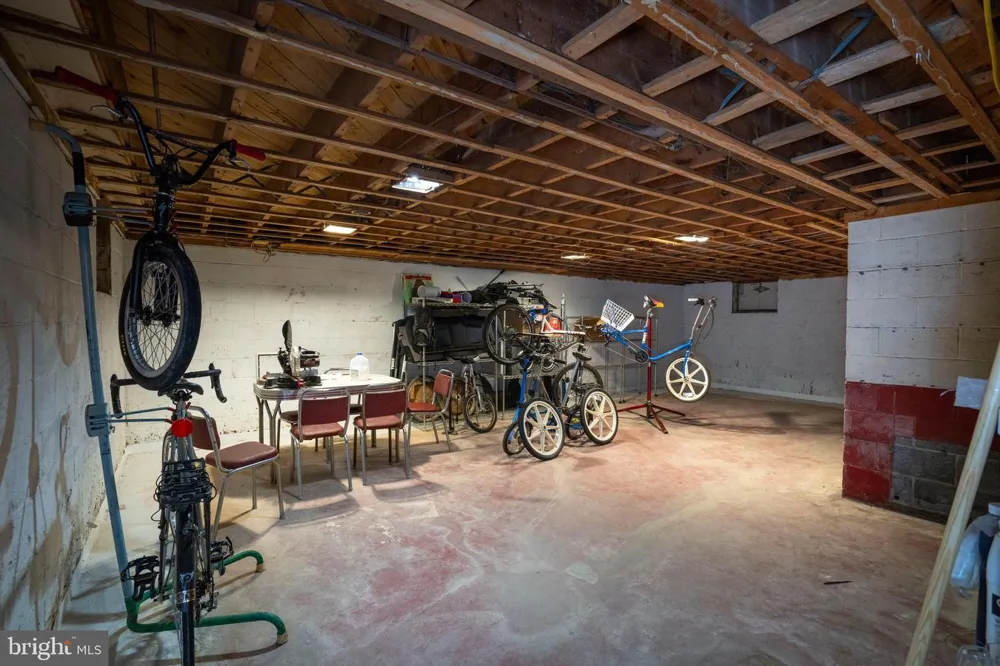18 SUNSET ROAD Lewistown, PA 17044