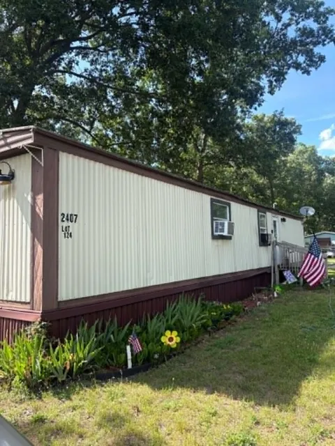 2407 Maple Road