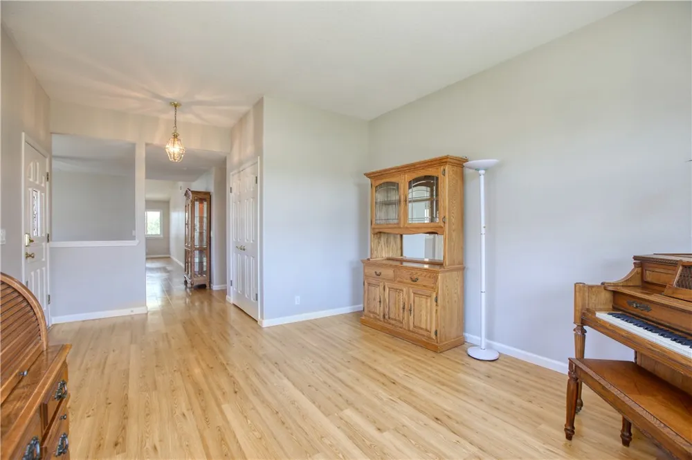 281 Chelsea Court Arroyo Grande, CA 93420