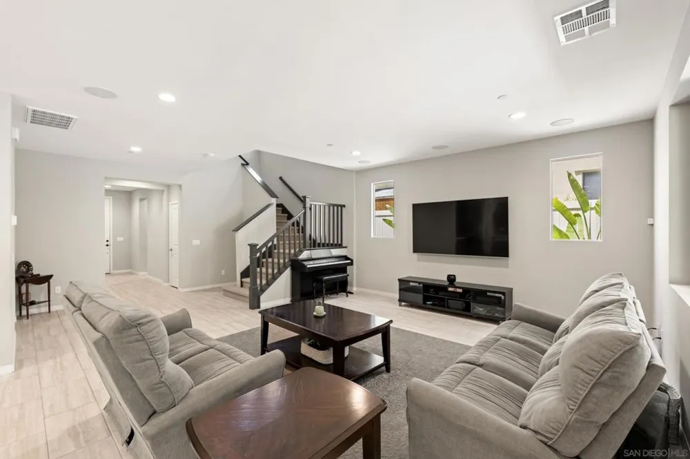 248 Triumph San Marcos, CA 92078
