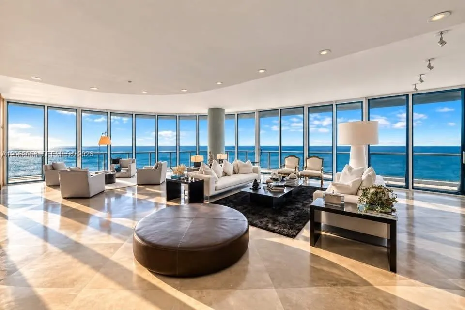 100 S Pointe Dr #2905 Miami Beach, FL 33139