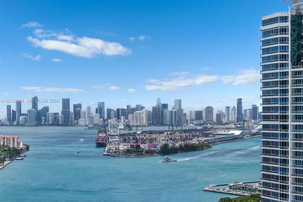 100 S Pointe Dr #2905 Miami Beach, FL 33139