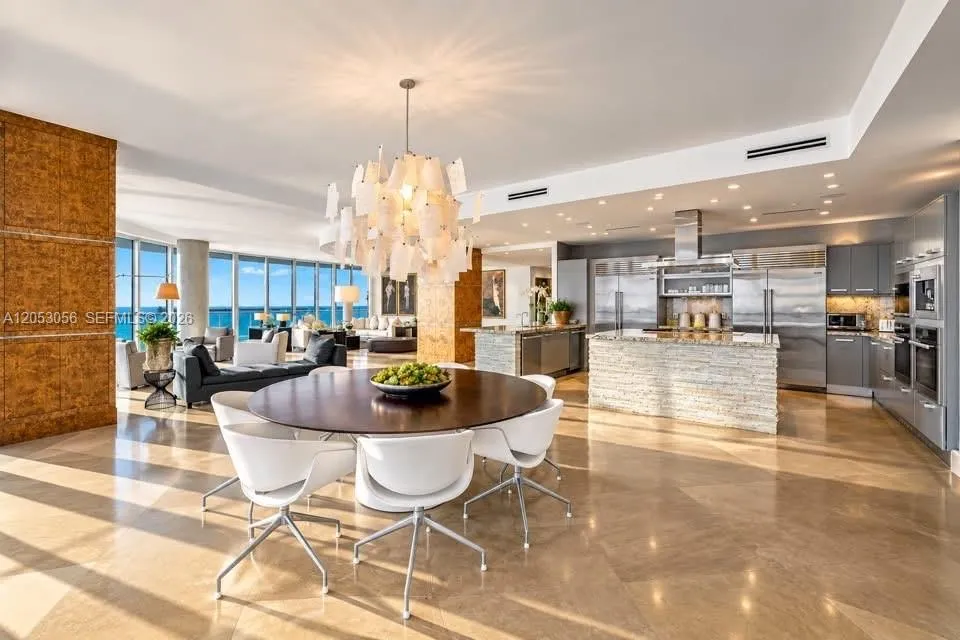 100 S Pointe Dr #2905 Miami Beach, FL 33139