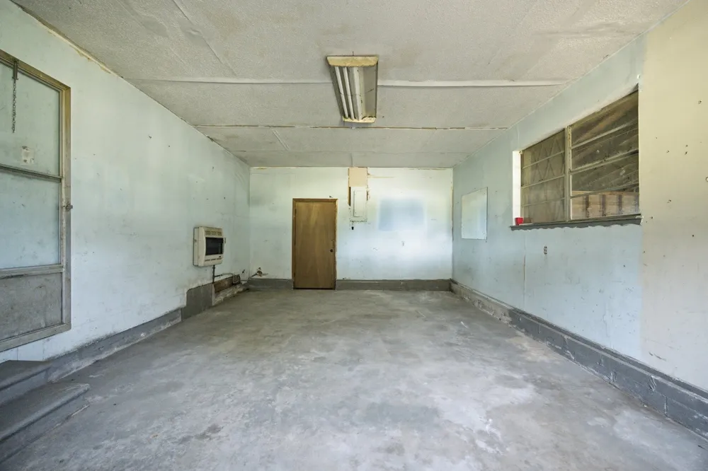 1069 Coal Creek Road McAlester, OK 74501