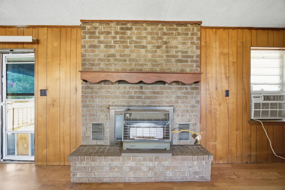 1069 Coal Creek Road McAlester, OK 74501