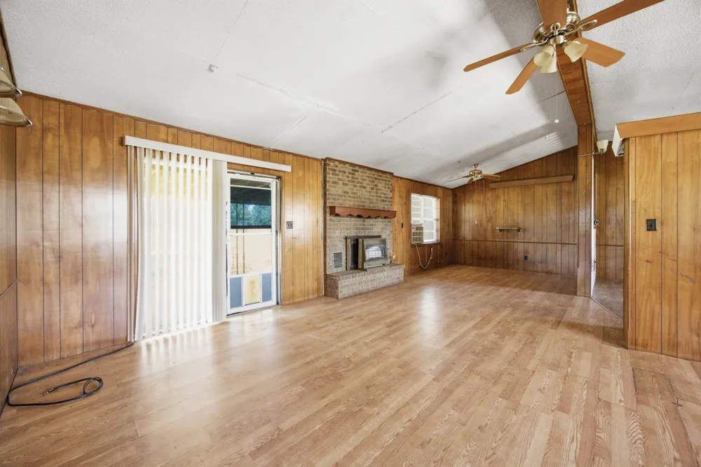 1069 Coal Creek Road McAlester, OK 74501