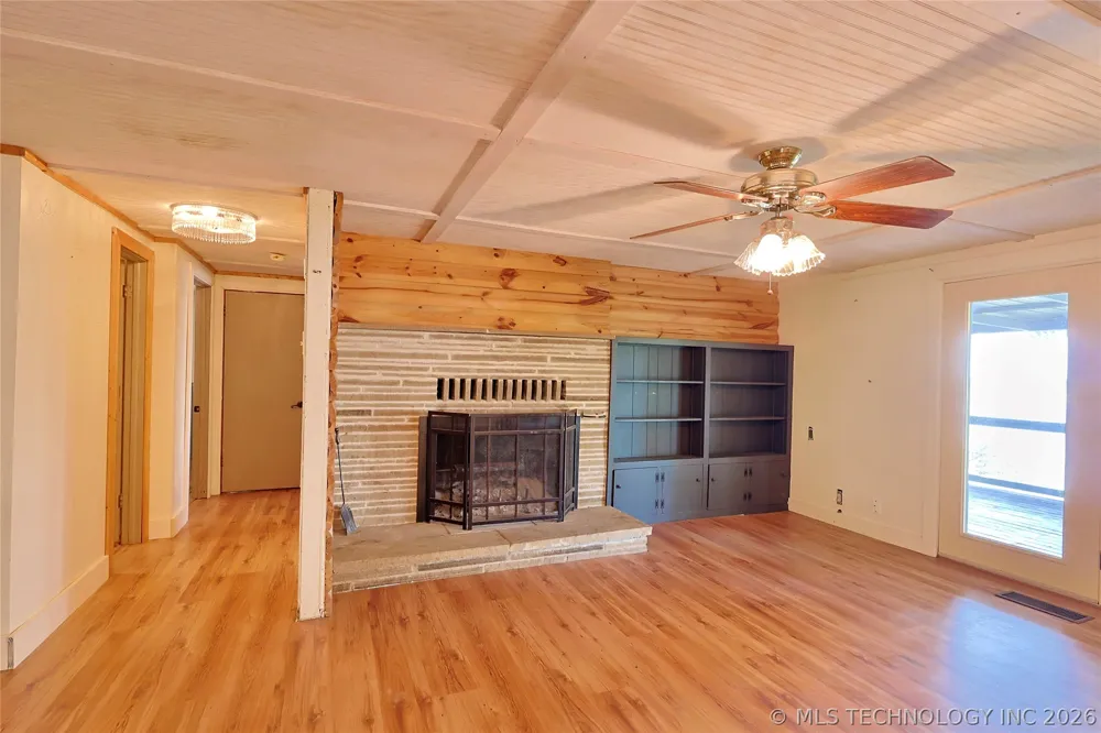 417082 Mockingbird Lane Eufaula, OK 74432