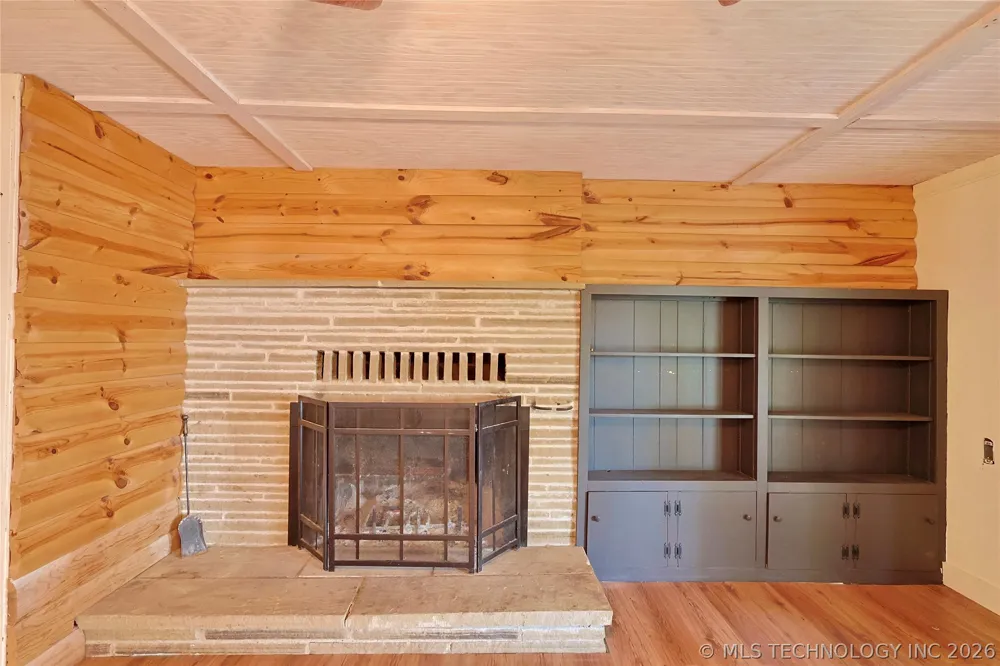 417082 Mockingbird Lane Eufaula, OK 74432
