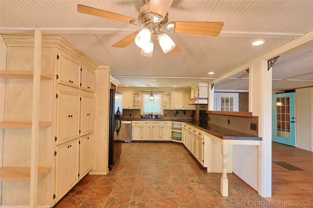 417082 Mockingbird Lane Eufaula, OK 74432