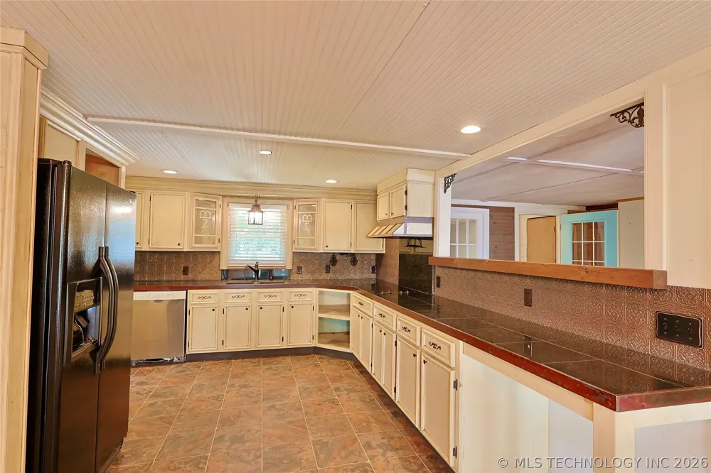417082 Mockingbird Lane Eufaula, OK 74432