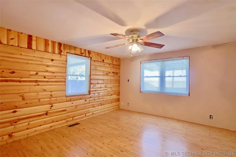 417082 Mockingbird Lane Eufaula, OK 74432