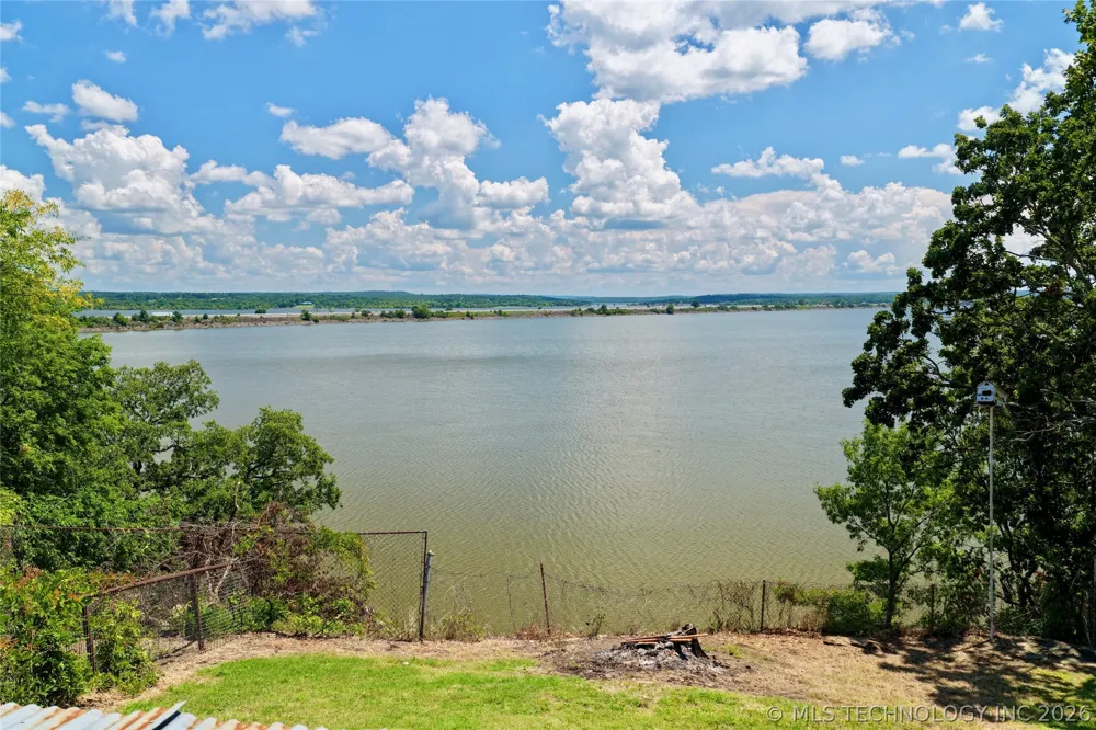 417082 Mockingbird Lane Eufaula, OK 74432