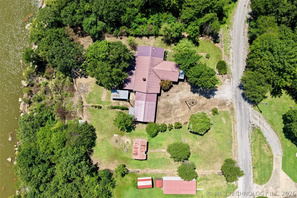 417082 Mockingbird Lane Eufaula, OK 74432