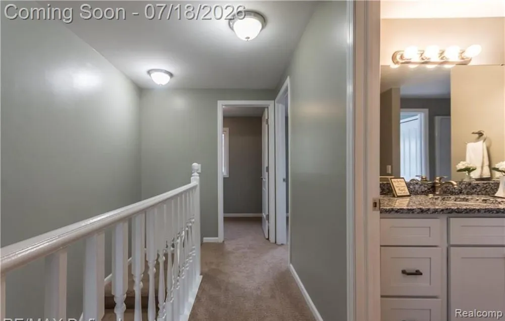 185 Fraser Street Rochester City, MI 48307