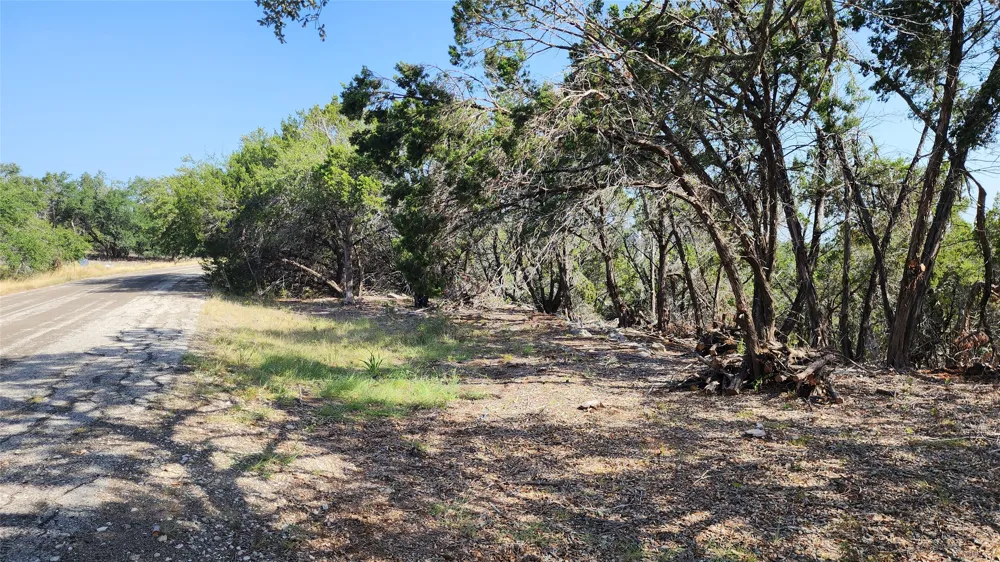 104 Stonegate Lane Dripping Springs, TX 78620