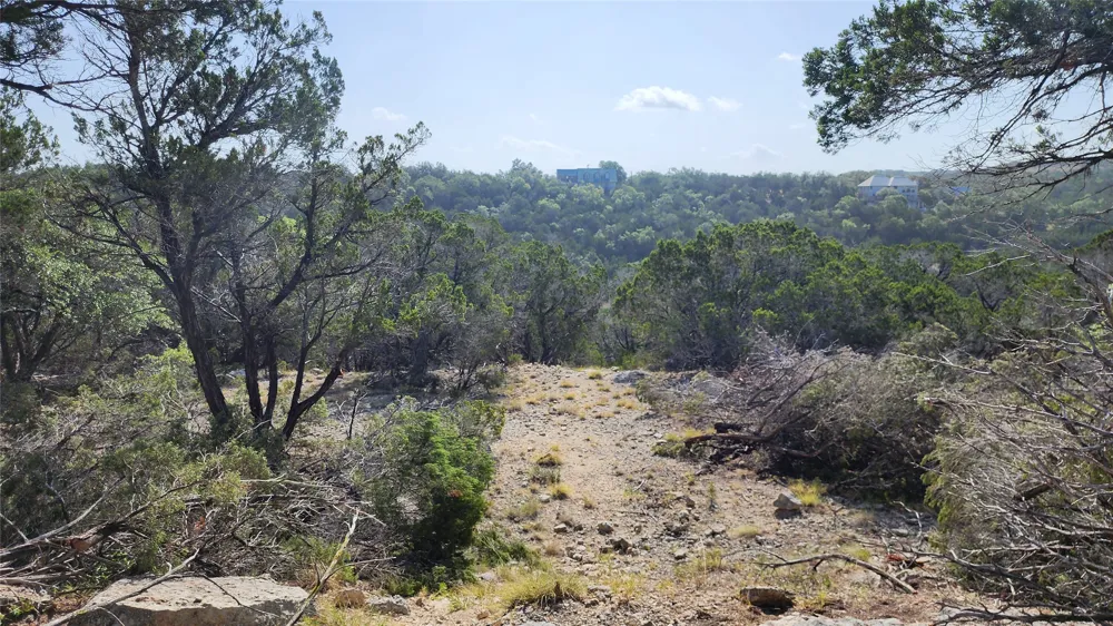 104 Stonegate Lane Dripping Springs, TX 78620