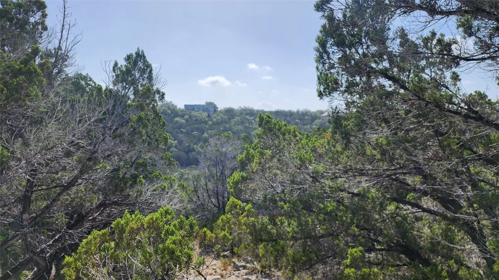 104 Stonegate Lane Dripping Springs, TX 78620