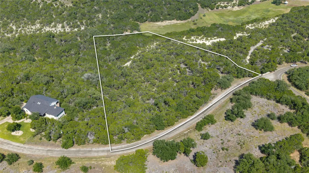 104 Stonegate Lane Dripping Springs, TX 78620