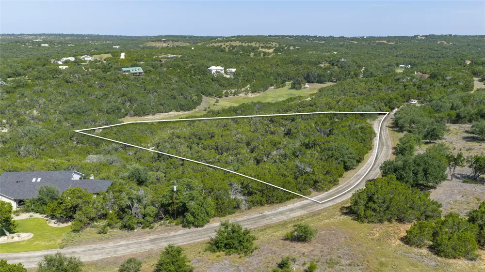 104 Stonegate Lane Dripping Springs, TX 78620
