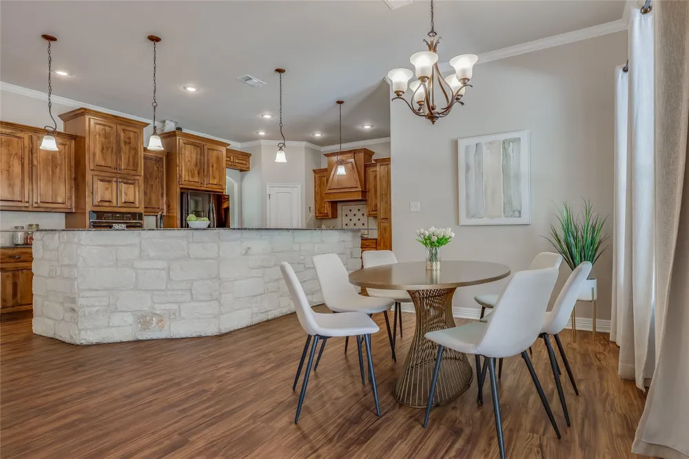 127 Palomino Cove Jarrell, TX 76537