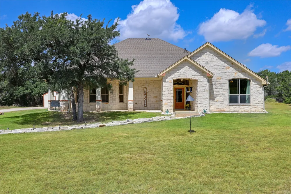 127 Palomino Cove Jarrell, TX 76537