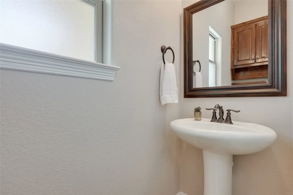 127 Palomino Cove Jarrell, TX 76537